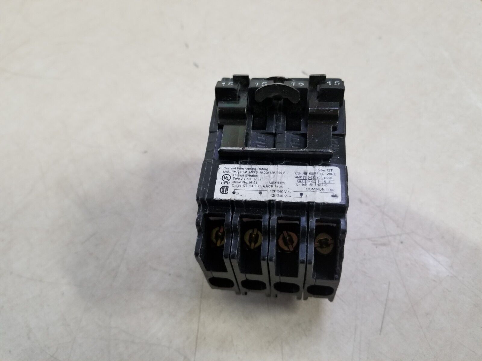 Siemens Q21515CT 15A/15A Double Pole Circuit Breaker