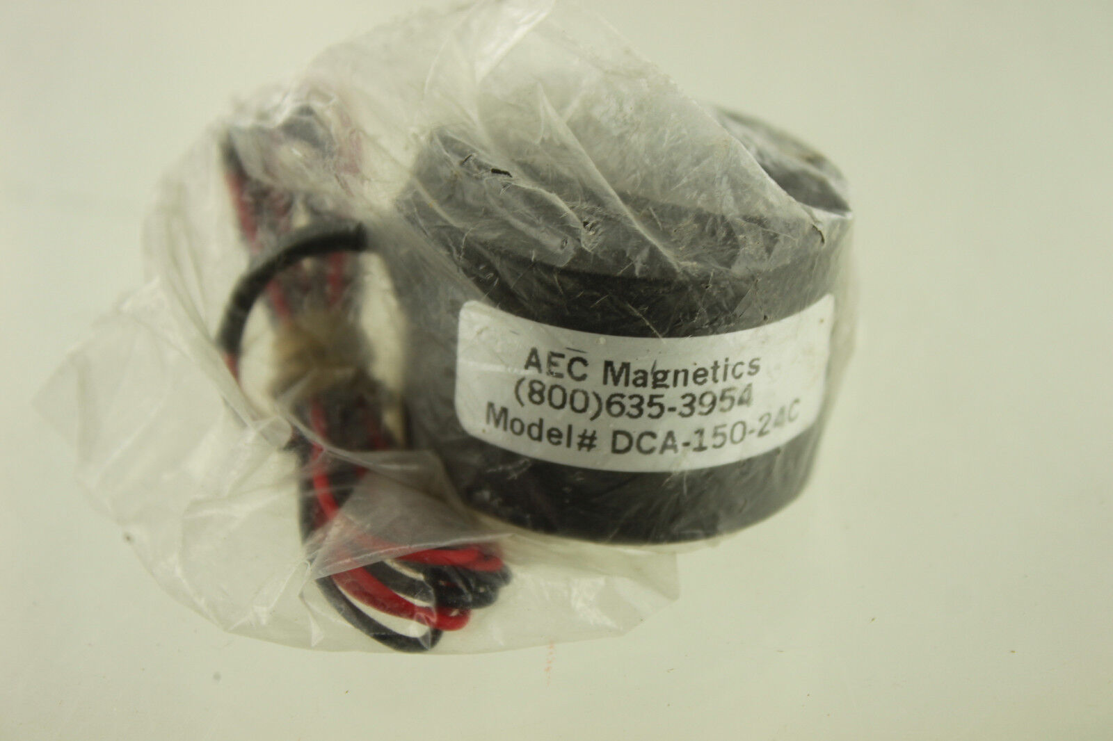 AEC MAGNETICS DCA-150-24C SMALL CIRCULAR ELECTROMAGNETIC NEW