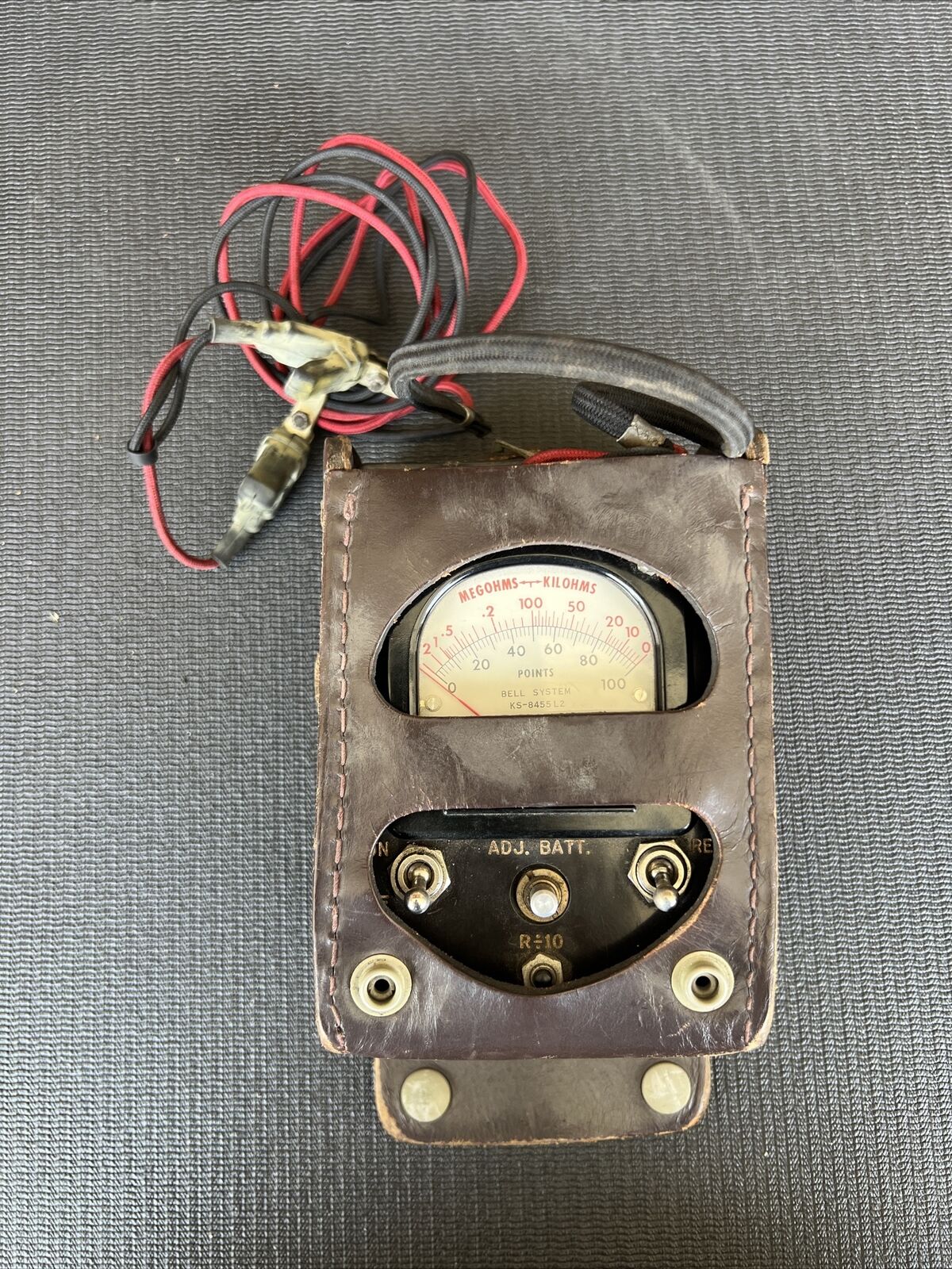 Metro Tel Vintage Ohm Test Meter KS-8455 L2 Bell System Leather Case Clips Cable