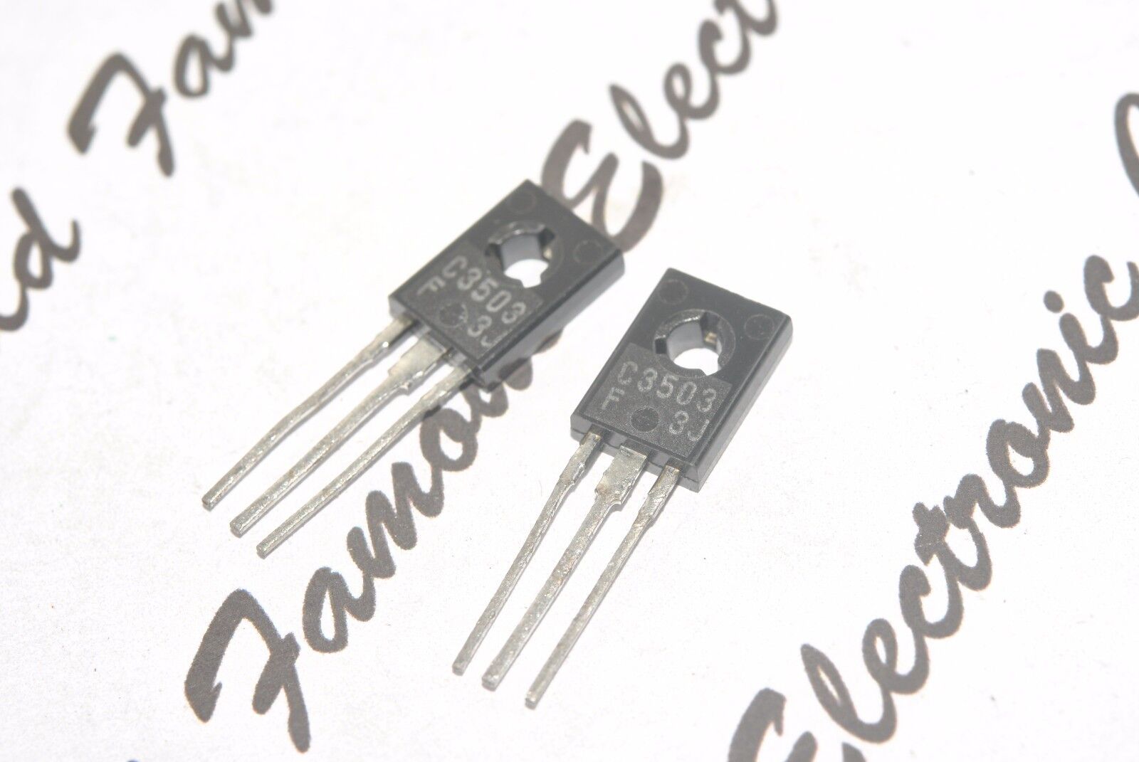 4pcs - 2SC3503 NPN 7W 300V 0.1A TO126  Transistor - \'Genuine\'