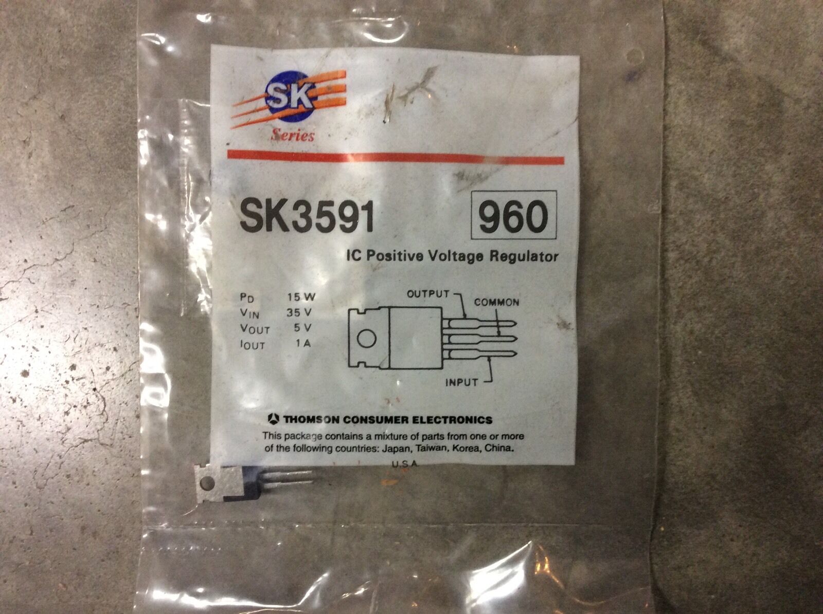 Thomson Consumer SK3591 960 IC Positive Voltage Regulator 15W In-35V Out-5V 1A