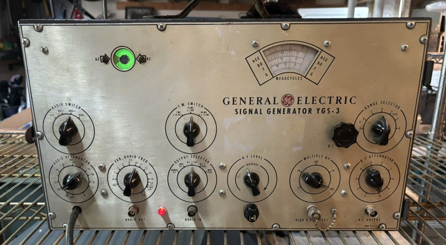 VINTAGE GENERAL ELECTRIC SIGNAL GENERATOR TYPE YGS-3  POWERS ON **AS IS**