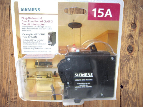 SIEMENS 15A Plug-On Neutral Dual Function AFCI/GFCI Circuit Interrupter Q115DFNP