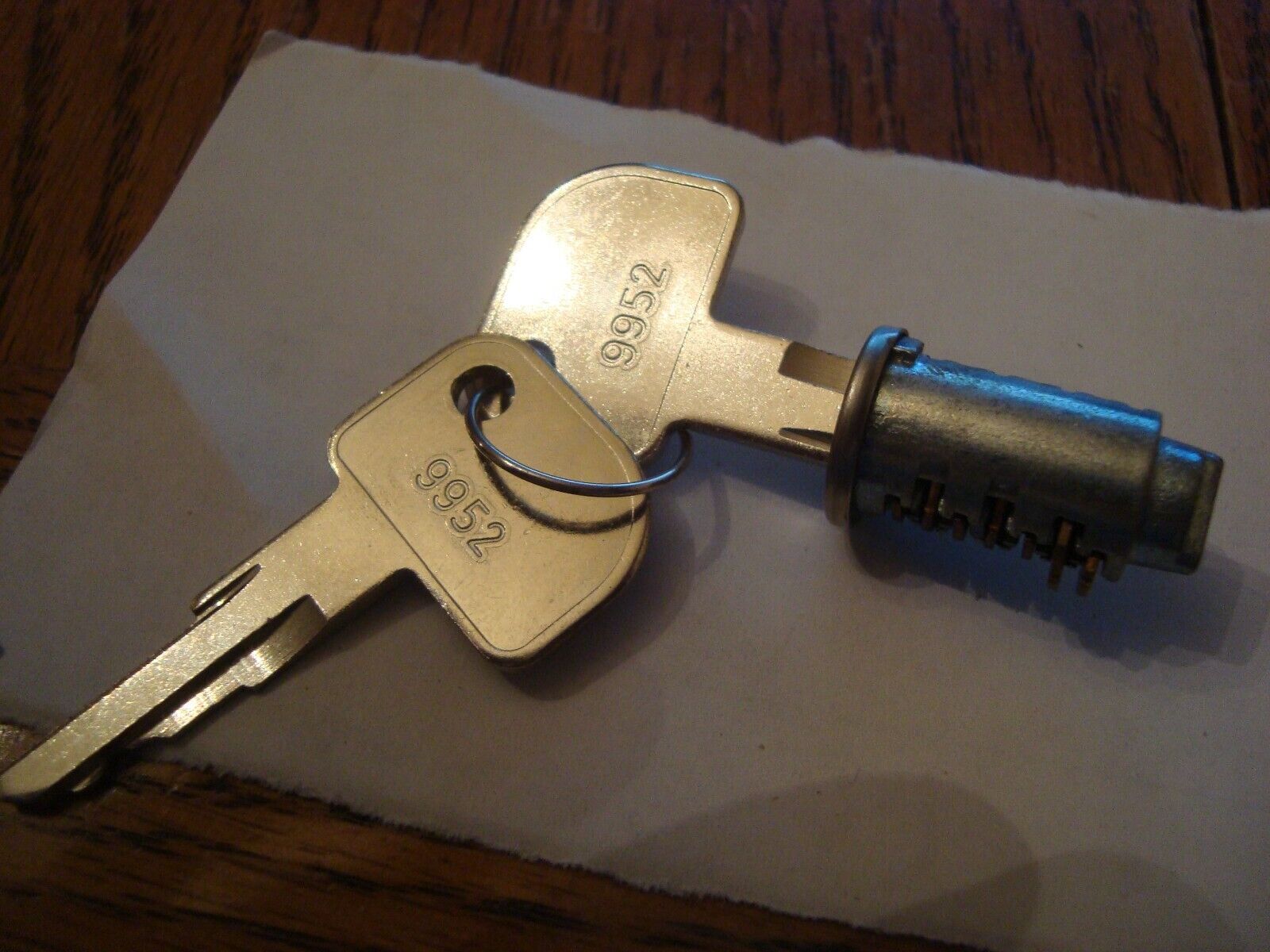 LOCKSMITH OEM IBM 9952 Cash Drawer Keys & Lock Set (2 KEYS)