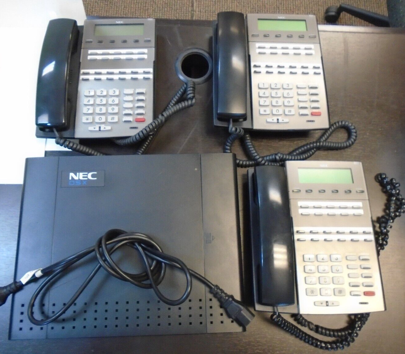 NEC DSX-40 Key Telephone System DX7NA-40M W/ 3 NEC DSX22B Phones