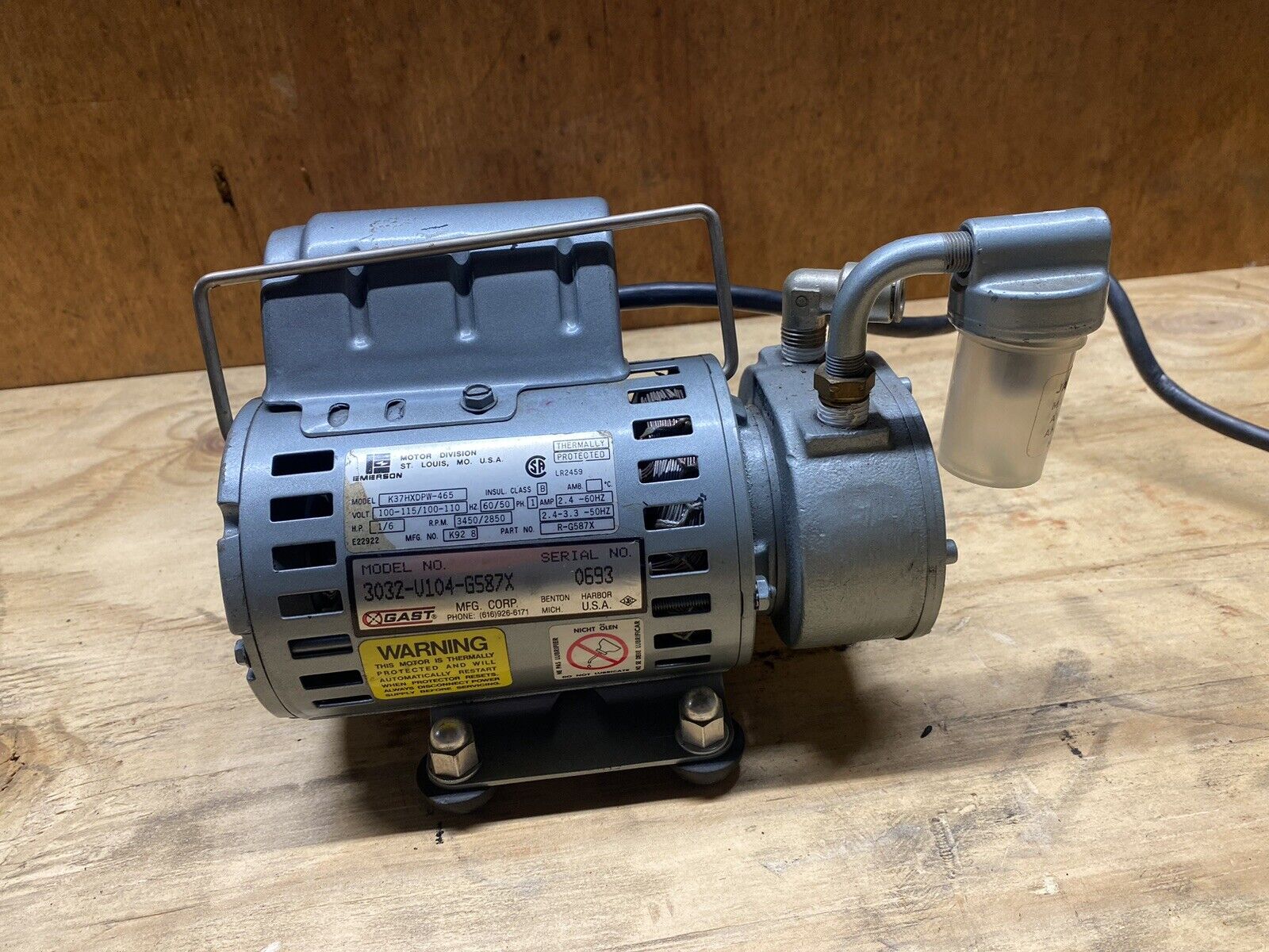 Gast Vacuum Pump 3032-V104-G587X Air Compressor