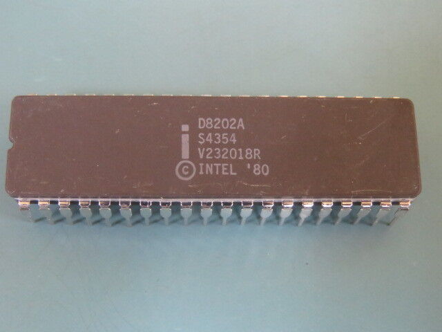 INTEL  D8202A Qty of 7 per Lot Memory Support Circuit - Dynamic RAM Controller