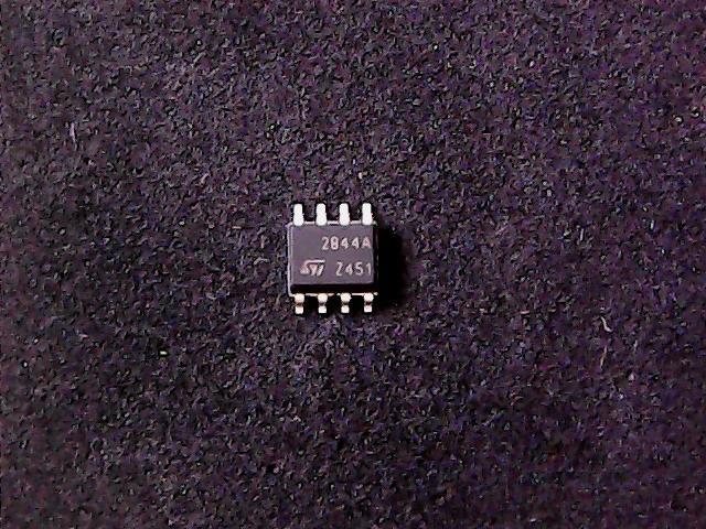 UC2844ADM  - UC2844 - ST Microelectronics Switching Controller (SOIC-8)