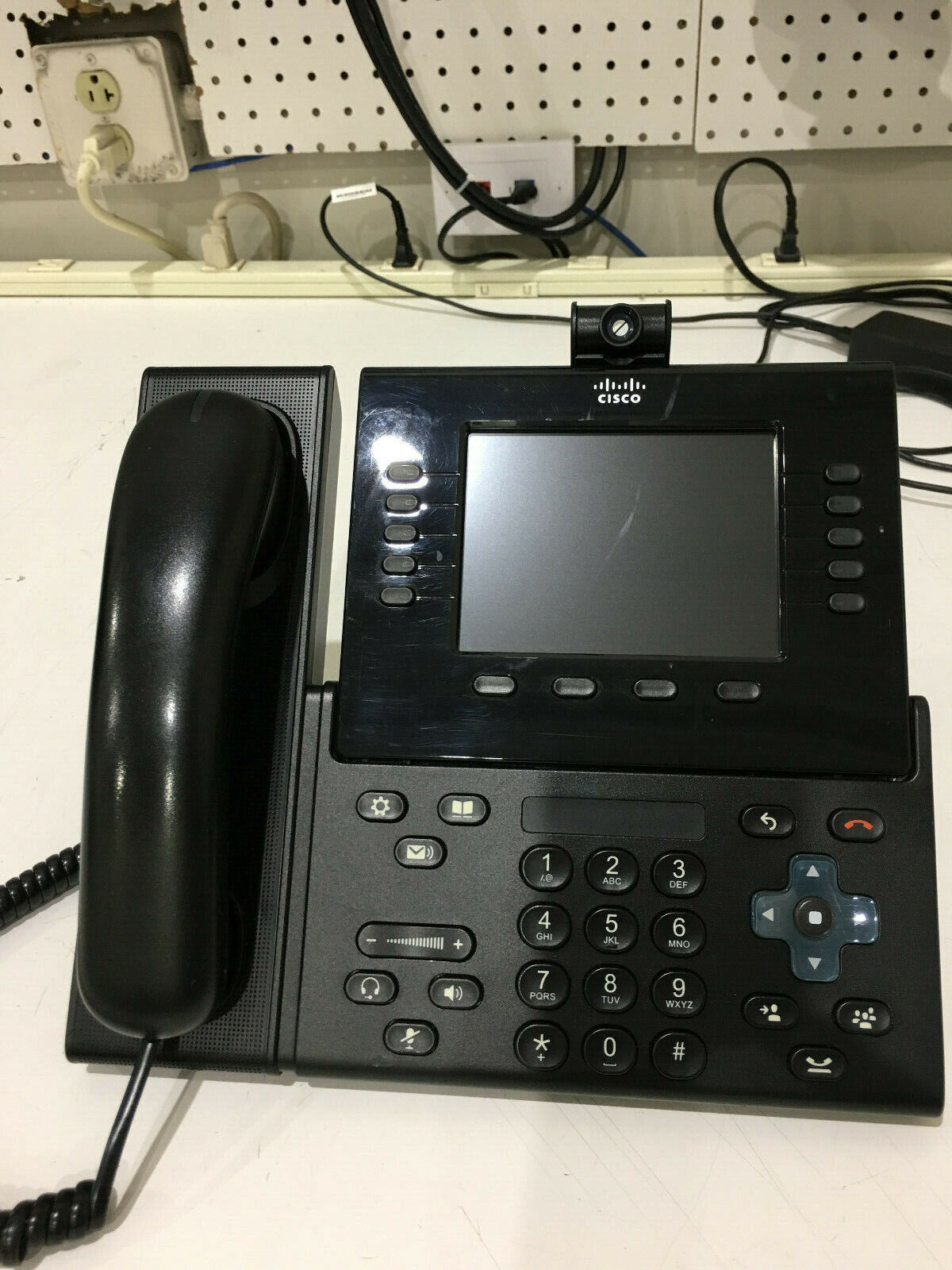 Cisco CP-9951 VoIP IP Phone (Handset Camera and Stand) CP-9951-C-K9 *NO ADAPTER*
