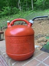 VINTAGE EAGLE 5 GALLON ROUND PLASTIC GAS CAN PG5 VENTED WITH SPOUT picture