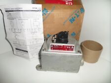 ⭐NEW IN BOX⭐ Eaton Crouse-Hinds EDS21271 Explosion Proof 2-Position Switch picture