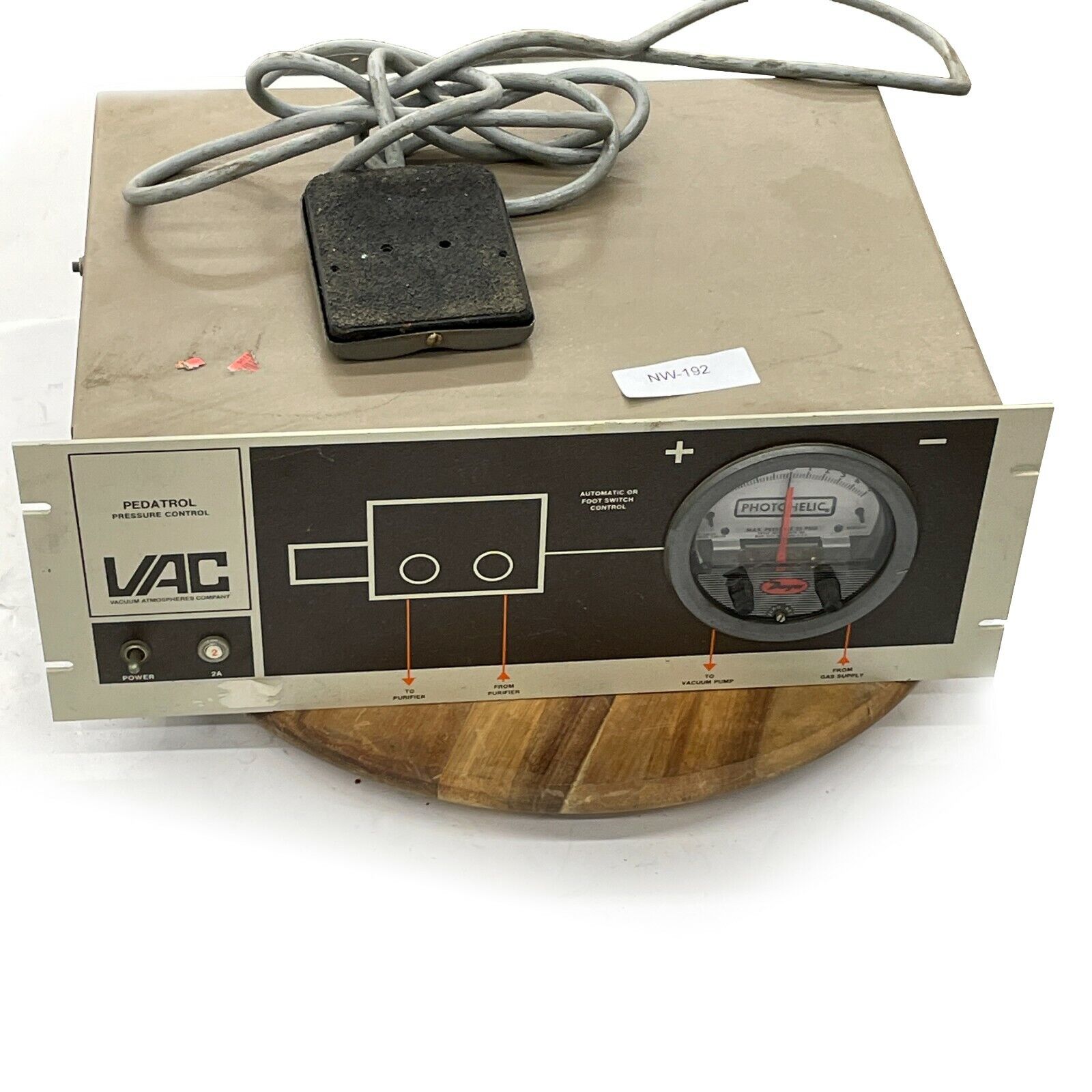 VAC HE-493 M0-5 Isolation Chamber Pedatrol Pressure Control Unit w/ Footswitch