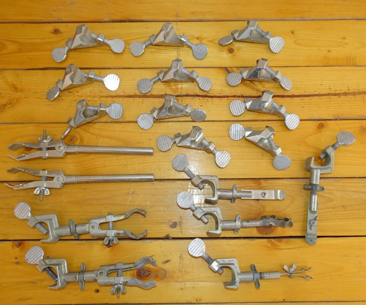 Lot of Vintage 19 Fisher Castaloy Lab Rod Clamps