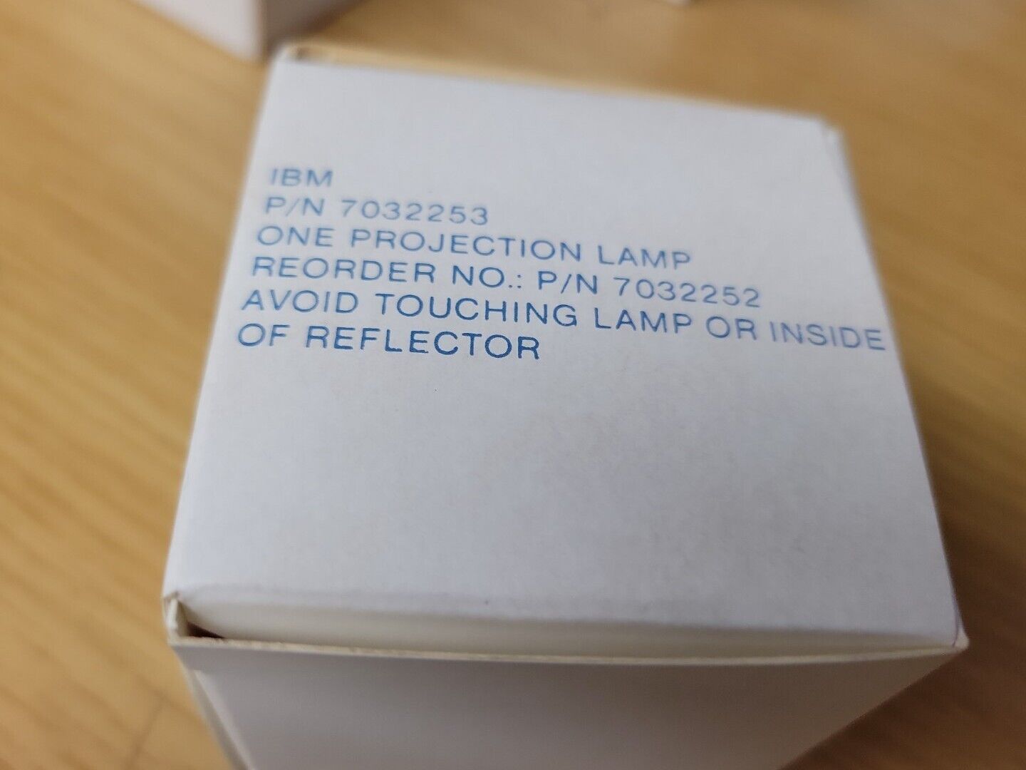 IBM OEM PN/7032253 or PN/7032252 Projection Lamp - New in Box Old Stock EPZ