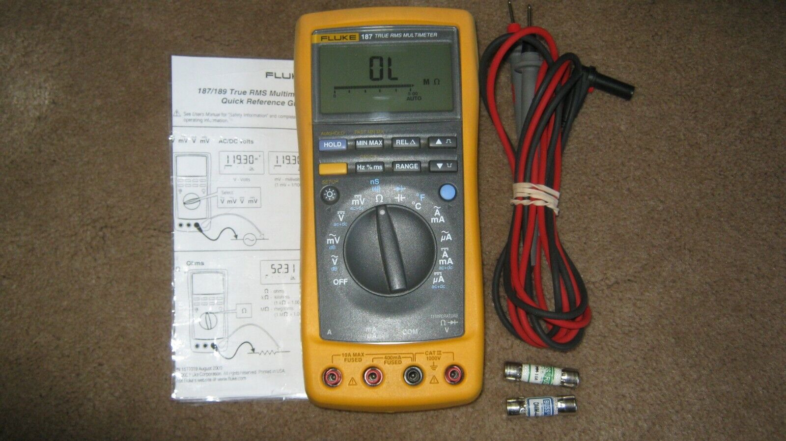 Fluke 187 with Premium Leads,Quick Reference and Extra set of Fuses