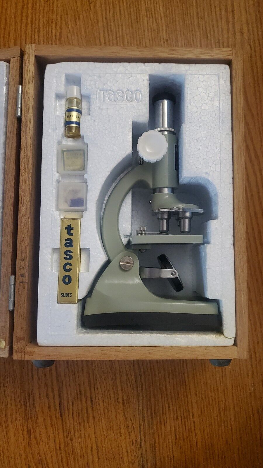 Tasco Deluxe Microscope Vintage With Wooden Box Circa 1966