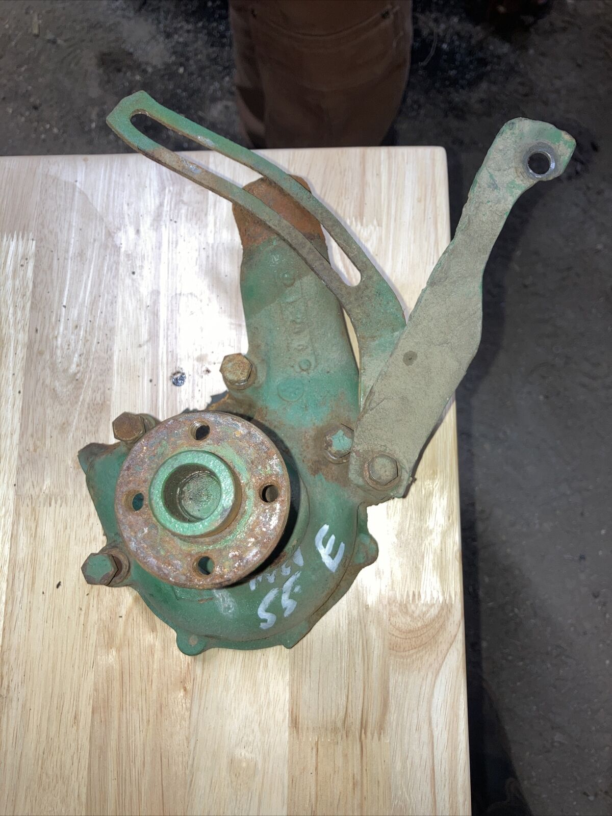VINTAGE OLIVER  55 GAS TRACTOR - Used ENGINE WATER PUMP