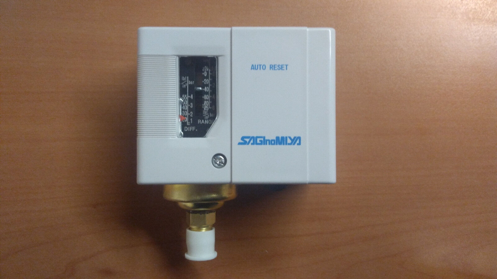 SAGINOMIYA Pressure Switch model SYS-C106X (-20~85 lb/in2)