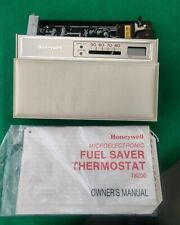 Vintage NEW Honeywell T8200A1103 Chronotherm Thermostat with Q6000A 1005 Subbase picture